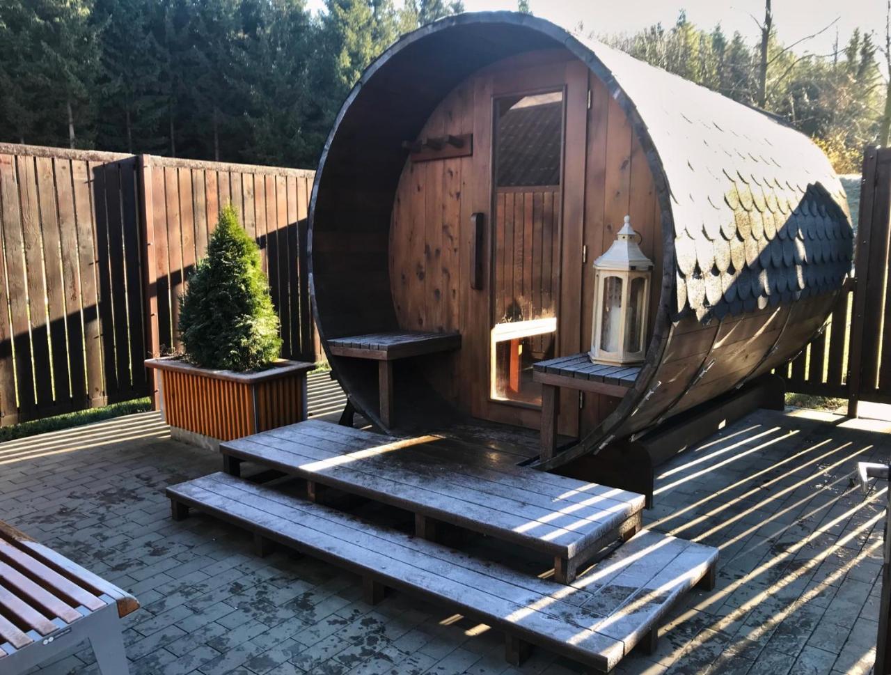Hotel Na Doline Frenstat pod Radhostem Exterior photo